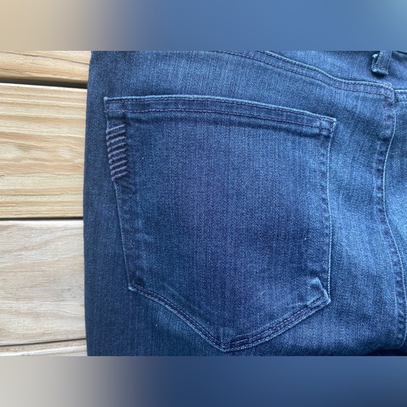 Woman’s Paige Verdugo Ultra Skinny Jeans Size 32 - Picture 5 of 10